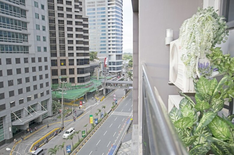 Apartamentos Indigo Ortigas @ Adb Avenue Tower