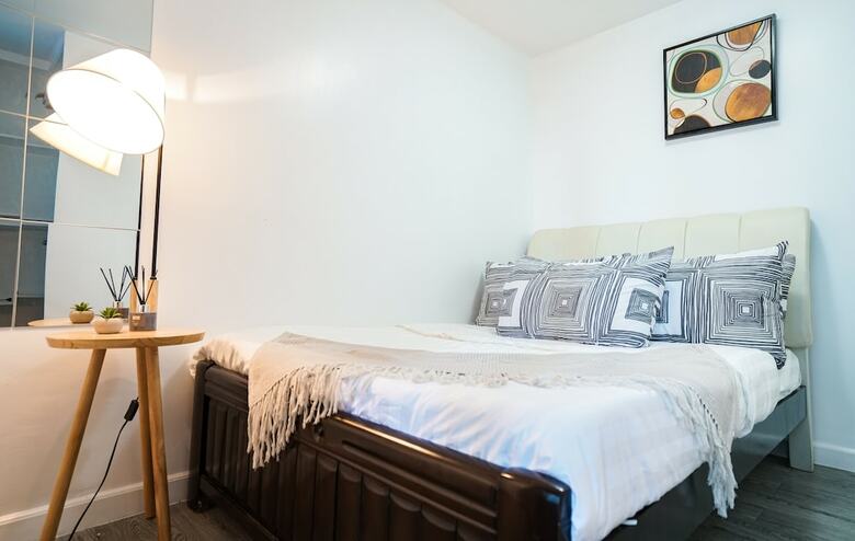 Apartamentos Indigo Ortigas @ Adb Avenue Tower