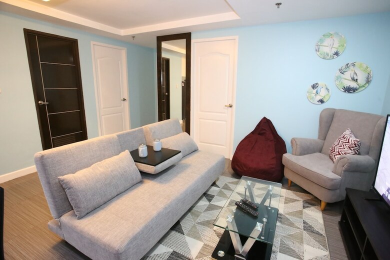 Apartamentos Indigo Ortigas @ Adb Avenue Tower