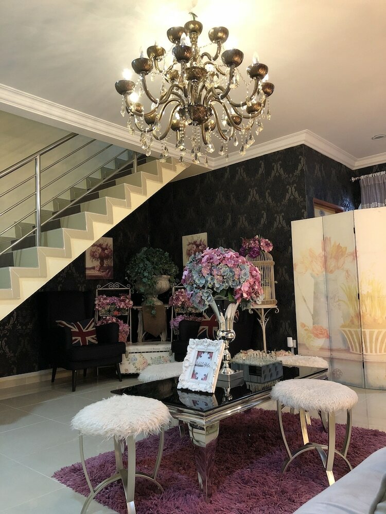 Aam Hotel