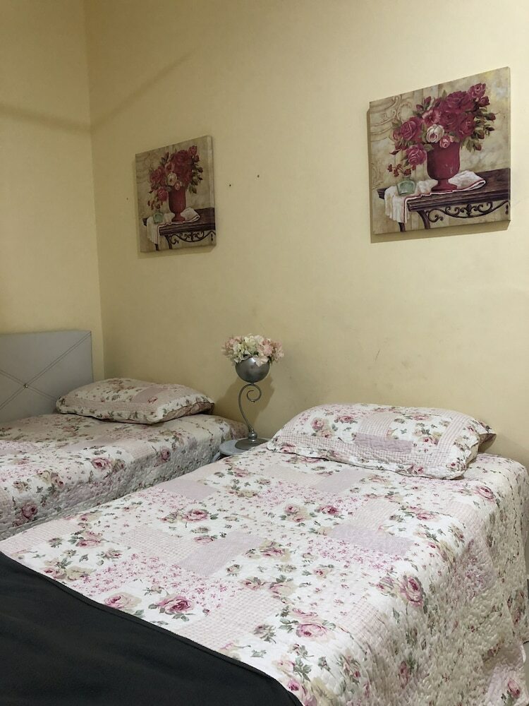 Aam Hotel