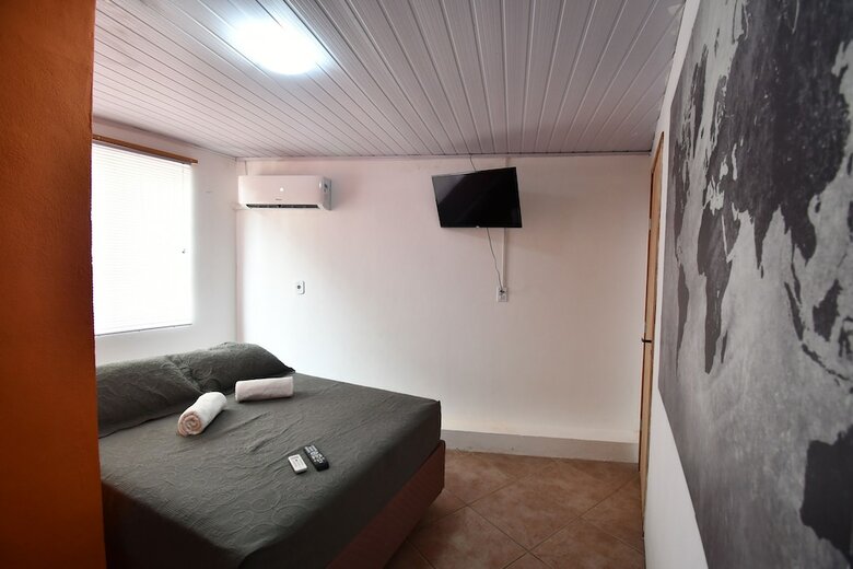 Hostal The Queen Hostel