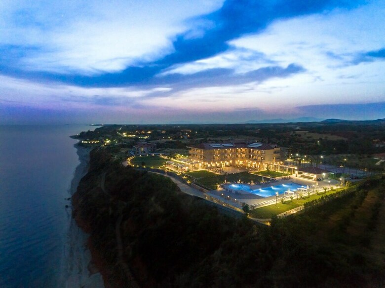 King Maron Hotel & Spa