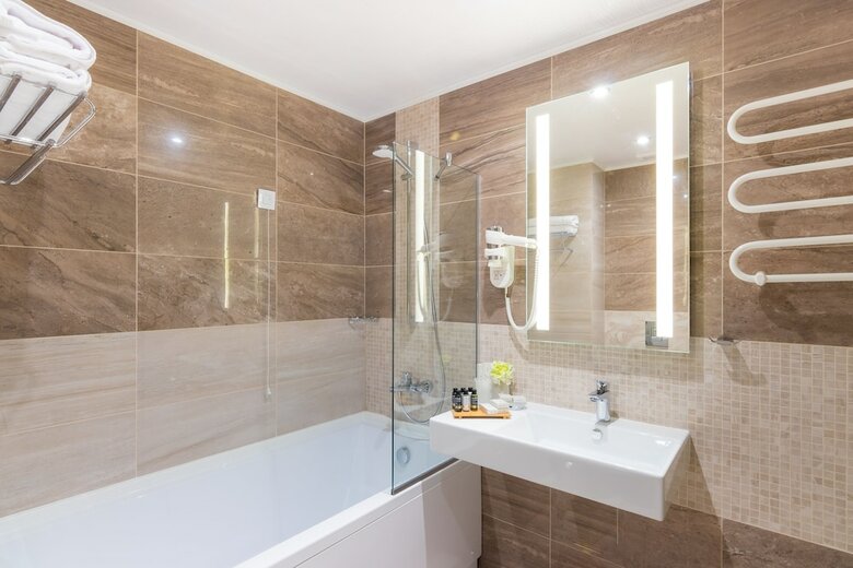 King Maron Hotel & Spa