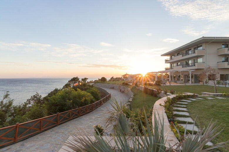 King Maron Hotel & Spa