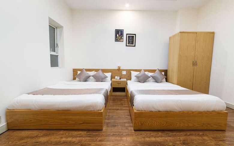 Tea Leaf Hotel