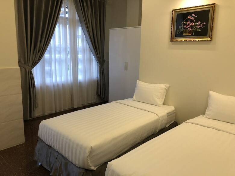 Tea Leaf Hotel