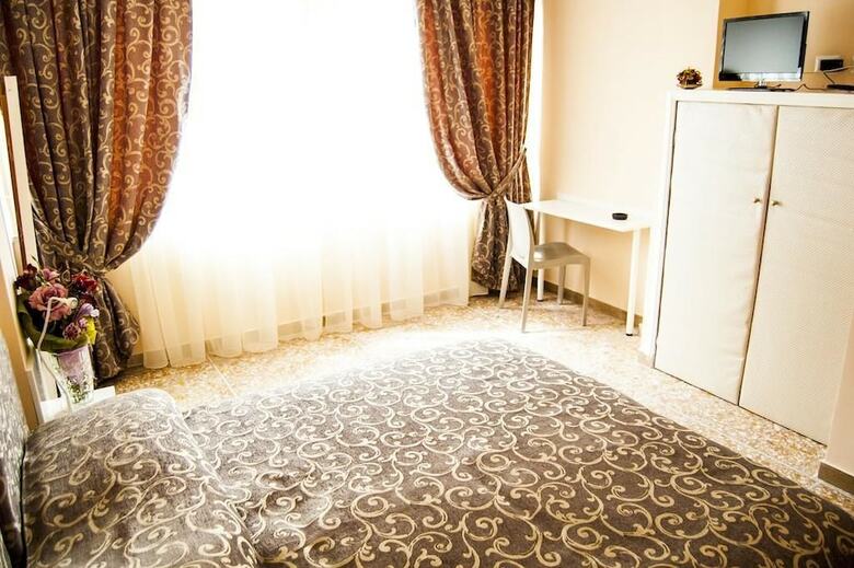 Hotel Mam�