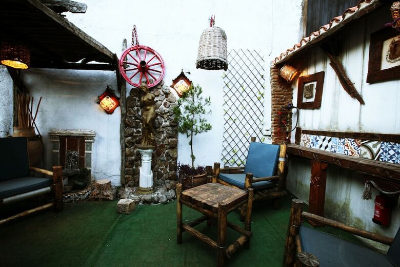 Hotel Antique Celtik House