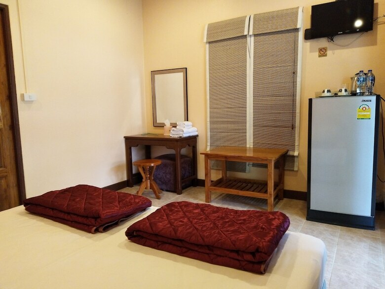 Hotel Bann Chansabai Resort