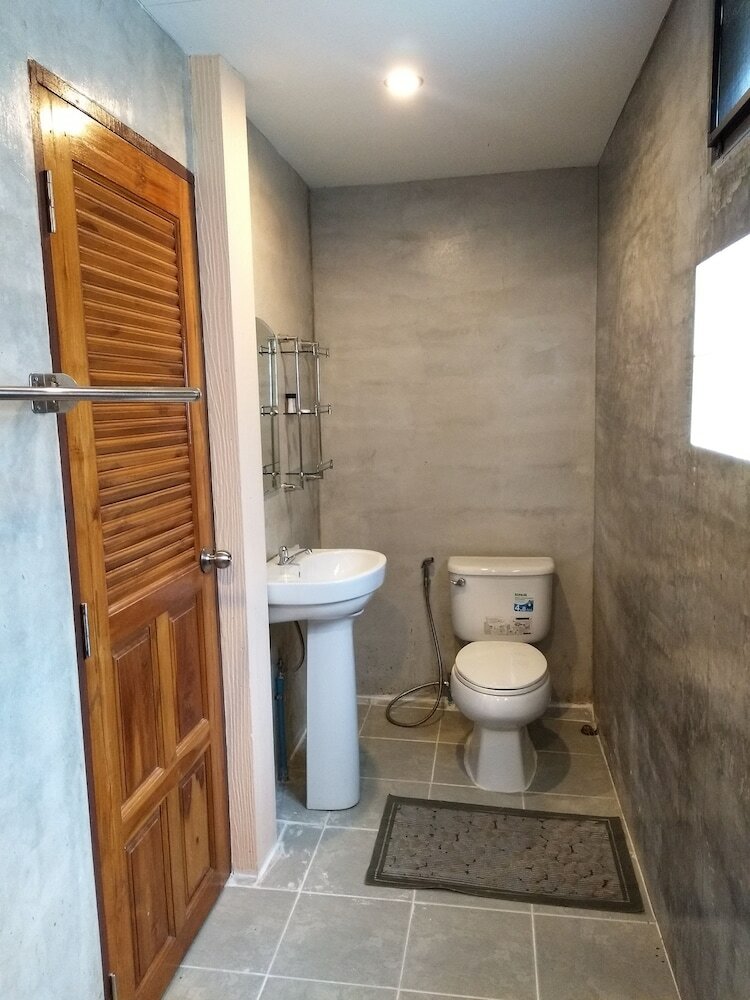 Hotel Bann Chansabai Resort