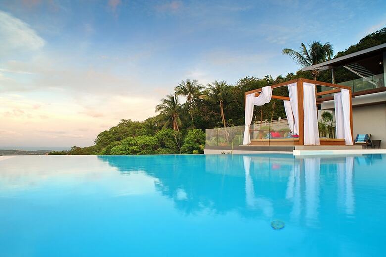 Luxury Villa Crystal Blue