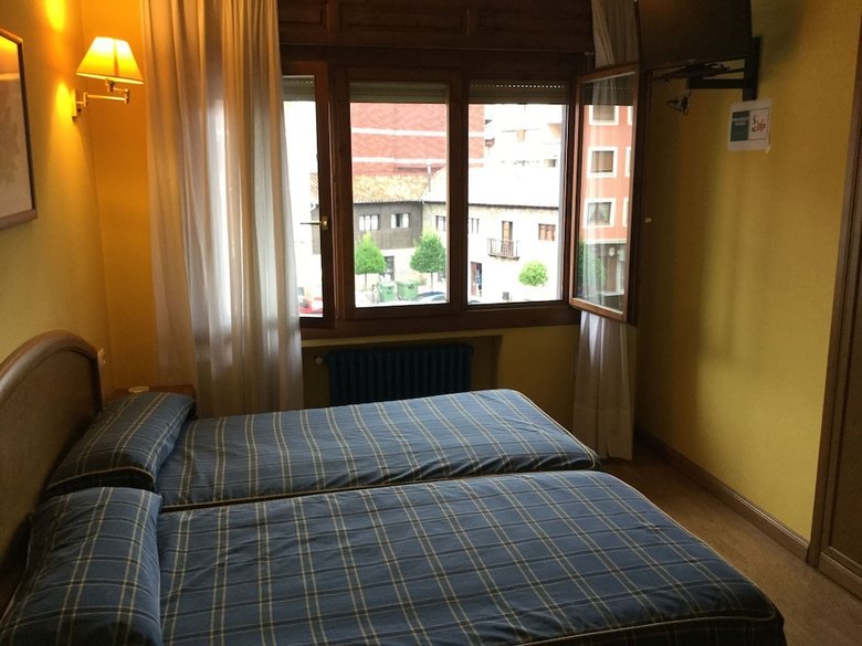 Pension Hostal Caf� Espa�ol