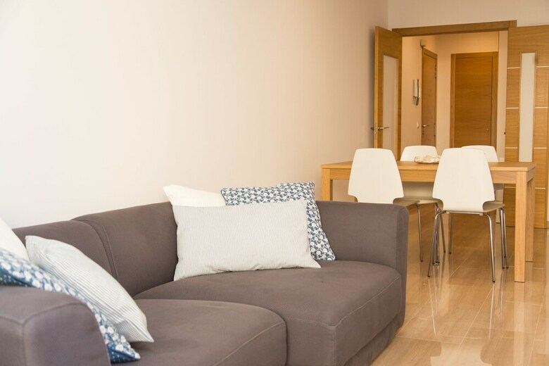 Lujoso Apartamento Con Piscina Interior