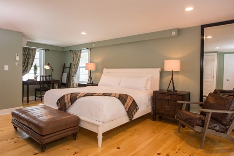 Hotel Inns At The Equinox