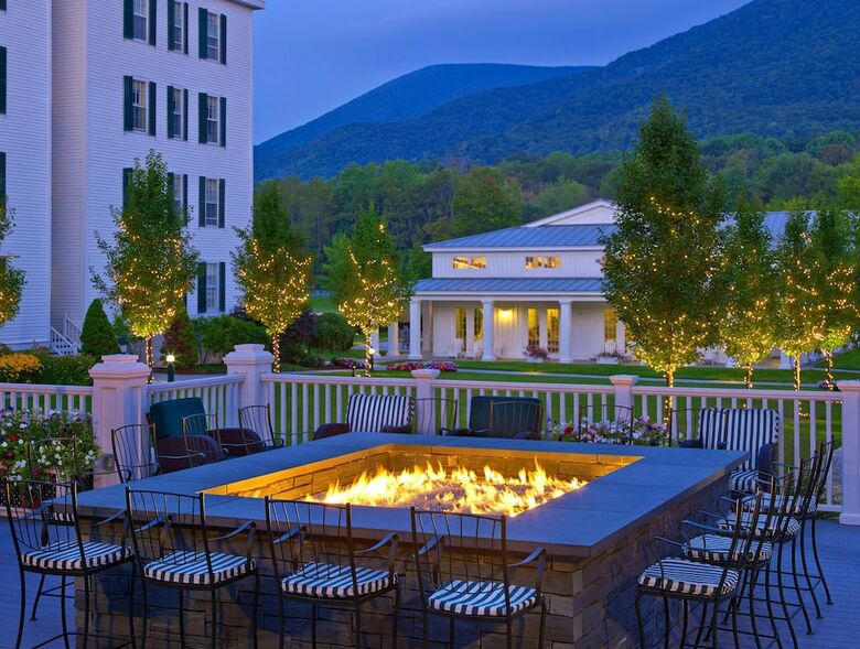 Hotel Inns At The Equinox