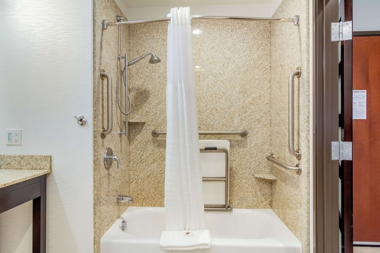 Hotel Comfort Inn & Suites Denver Northeast Brighton