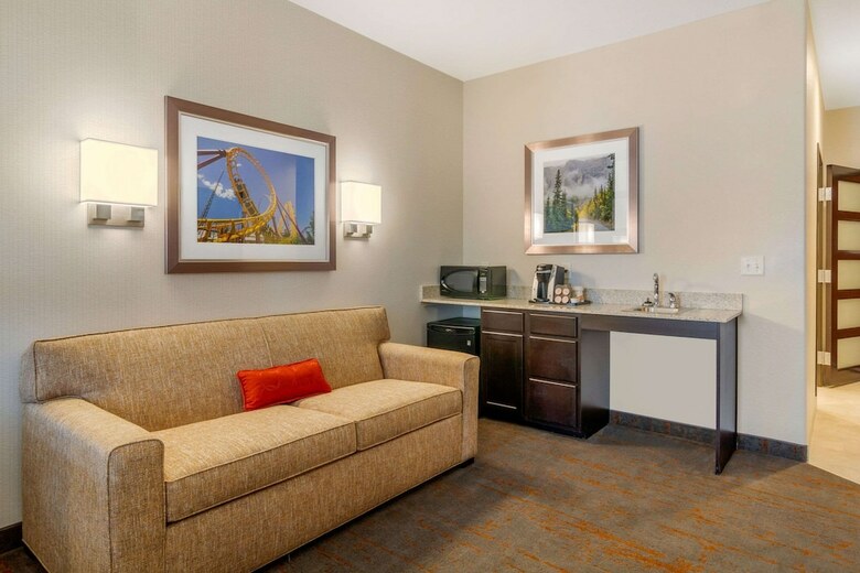 Hotel Comfort Inn & Suites Denver Northeast Brighton