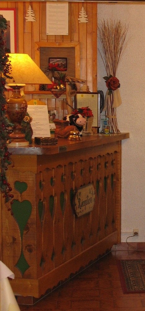Hotel H�tel Les Triolets