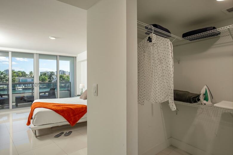 Acqua Bay Luxury Apartments