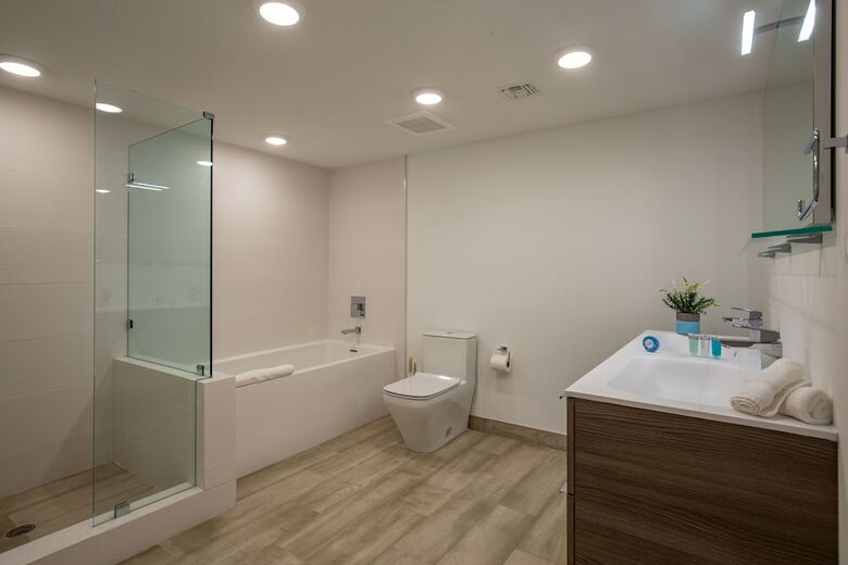 Acqua Bay Luxury Apartments