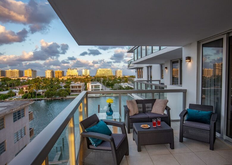 Acqua Bay Luxury Apartments