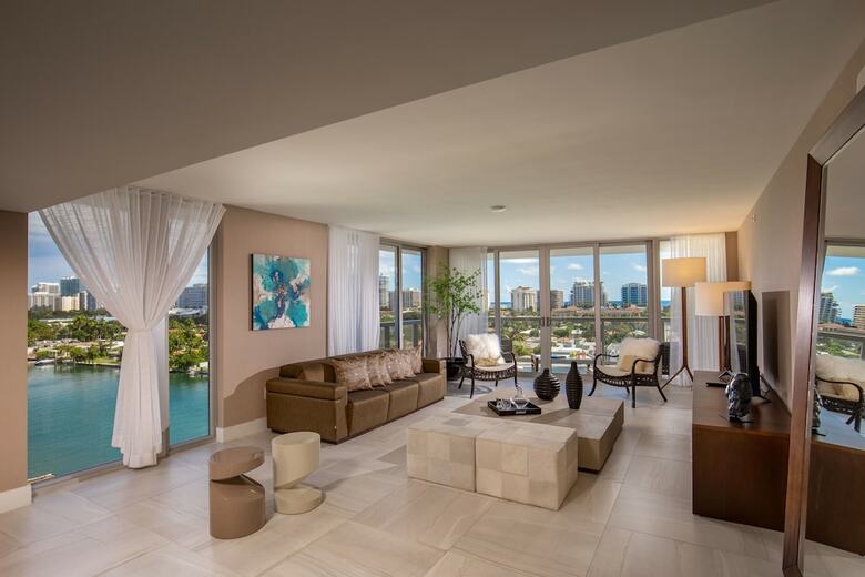 Acqua Bay Luxury Apartments