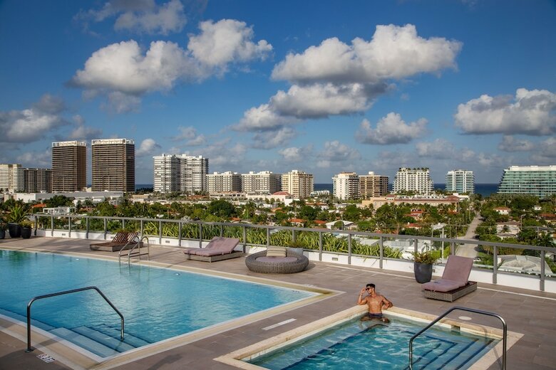 Acqua Bay Luxury Apartments