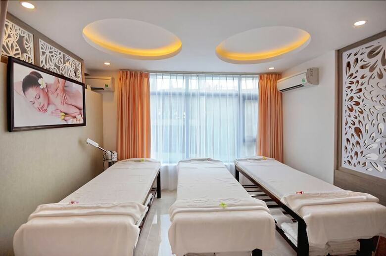 The Mcr Luxury Nha Trang Hotel