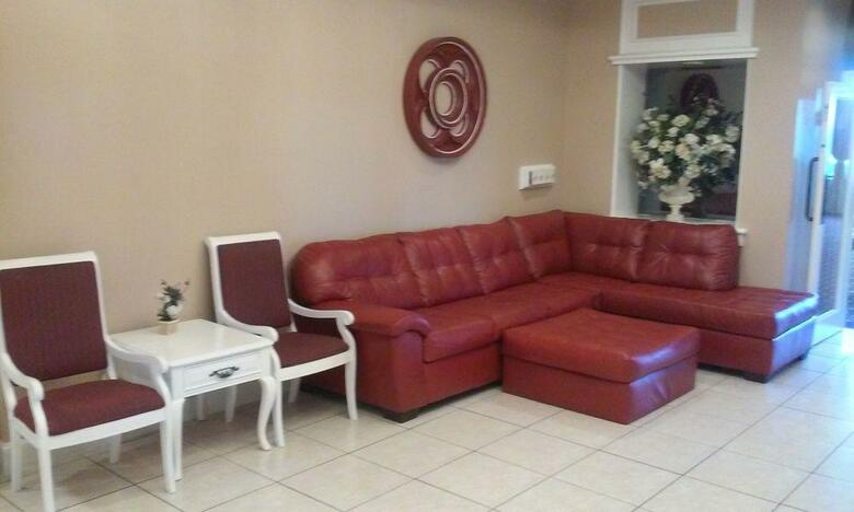 Imperial Swan Hotel & Suites