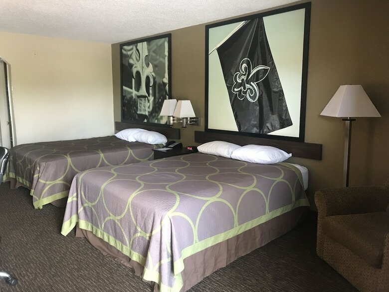 Hotel Super 8 By Wyndham Monroe