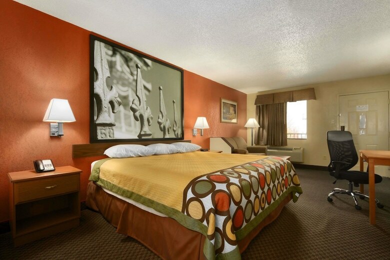 Hotel Super 8 By Wyndham Monroe