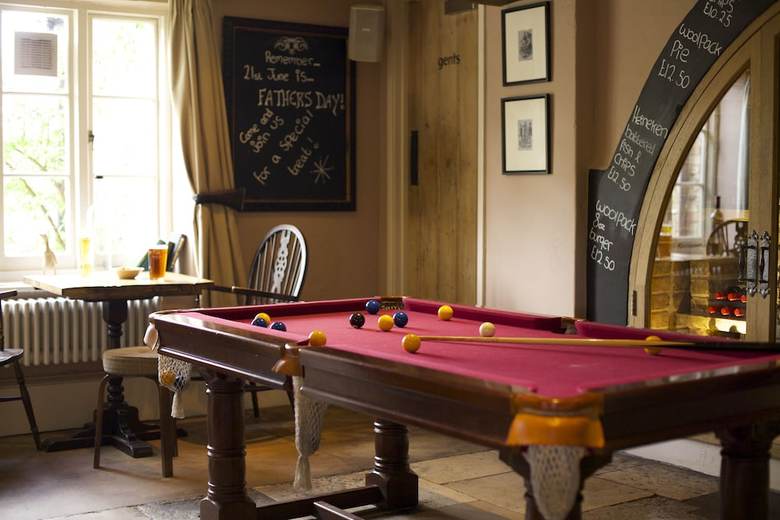 Posada The Woolpack Country Inn