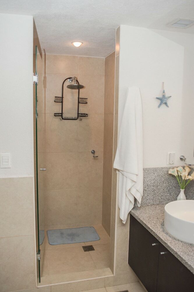 Grand Venetian Condominium