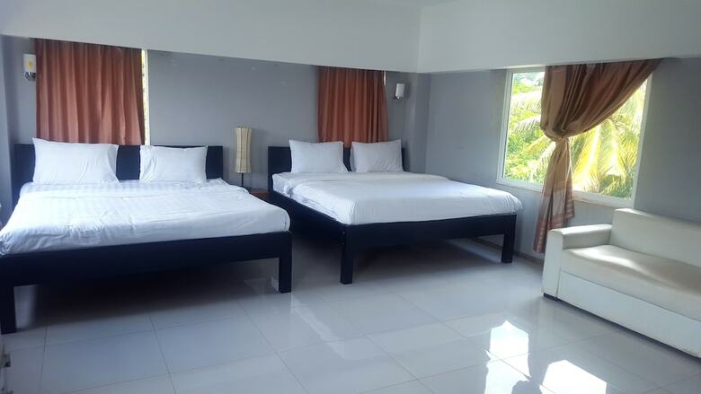 Hotel White Lotus Resort