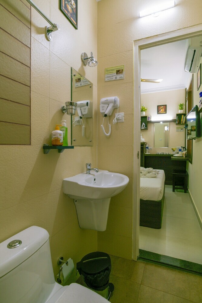 Blue Bell Airport Hotel