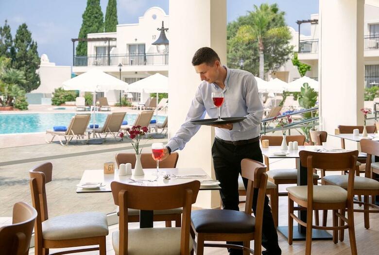 Hotel Louis Paphos Breeze