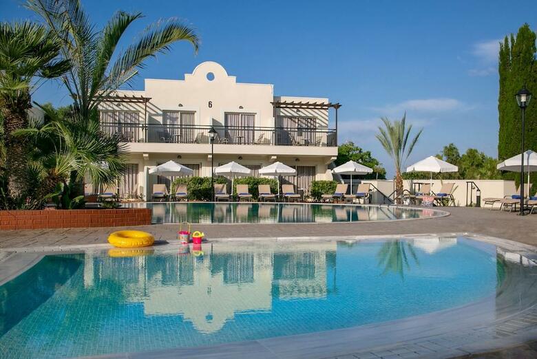 Hotel Louis Paphos Breeze