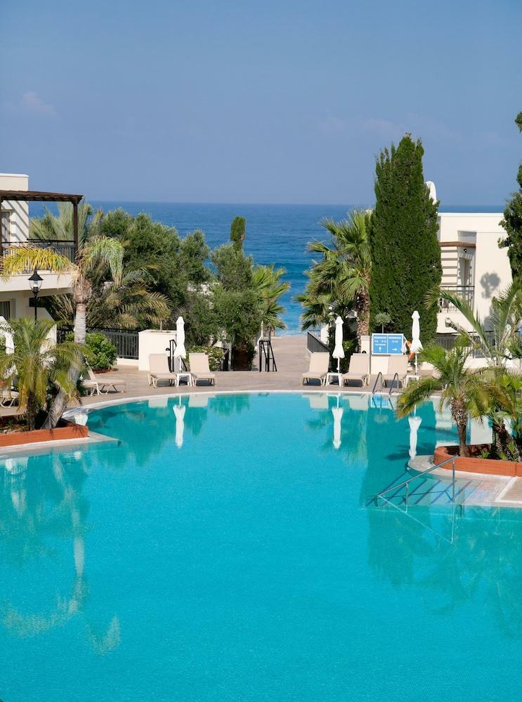 Hotel Louis Paphos Breeze