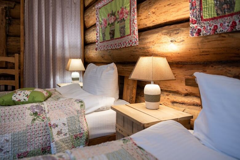 Hotel Ethnocomplex Bobrovaya Dolina