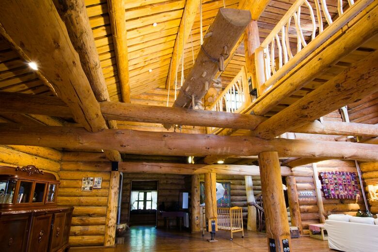 Hotel Ethnocomplex Bobrovaya Dolina