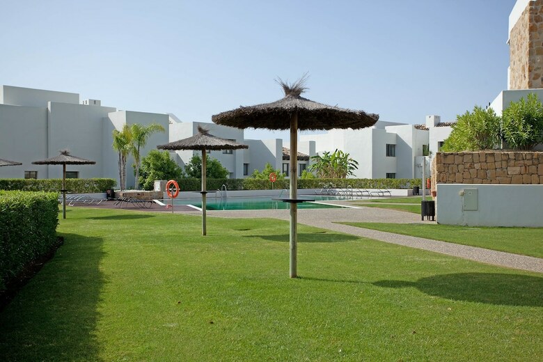 Apartamentos Alanda Los Flamingos