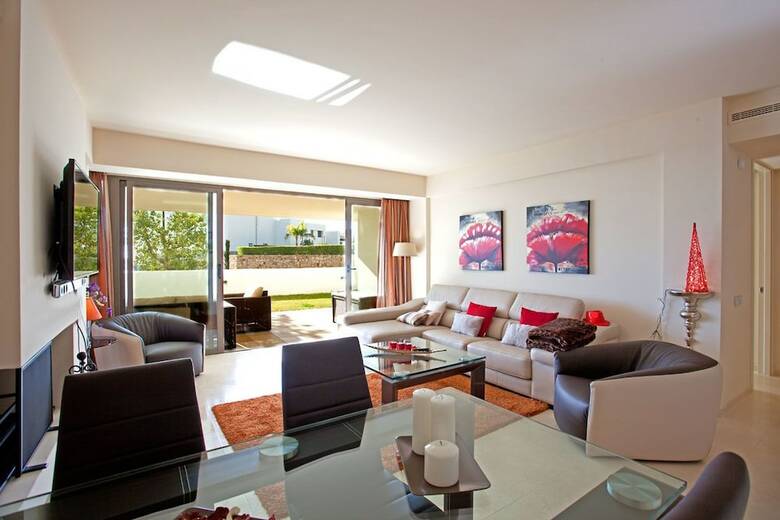 Apartamentos Alanda Los Flamingos