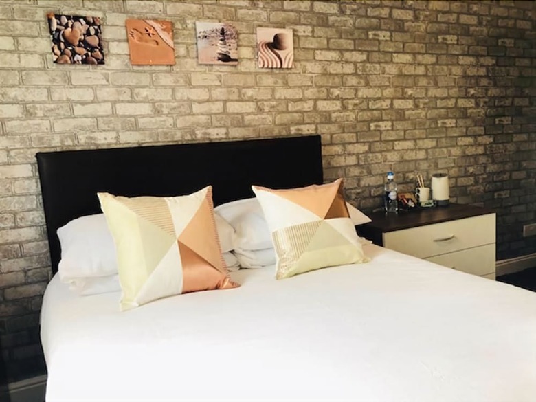 Hotel Townhouse @ 3 Balliol St