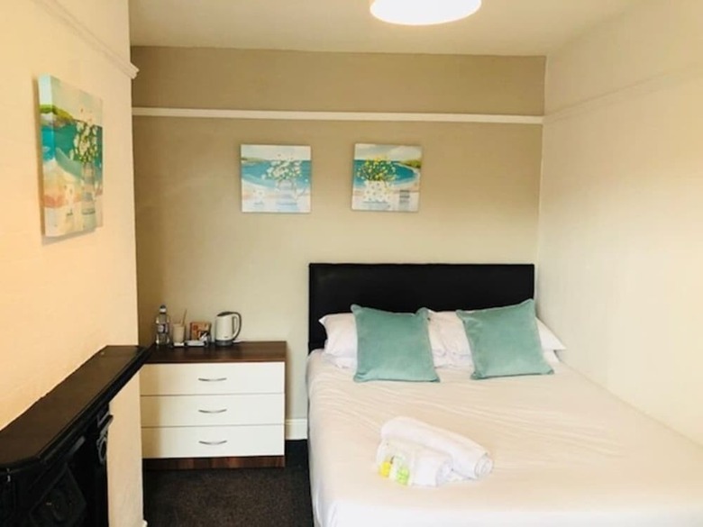 Hotel Townhouse @ 3 Balliol St