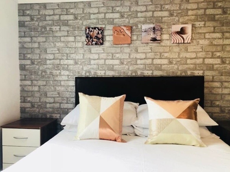 Hotel Townhouse @ 3 Balliol St