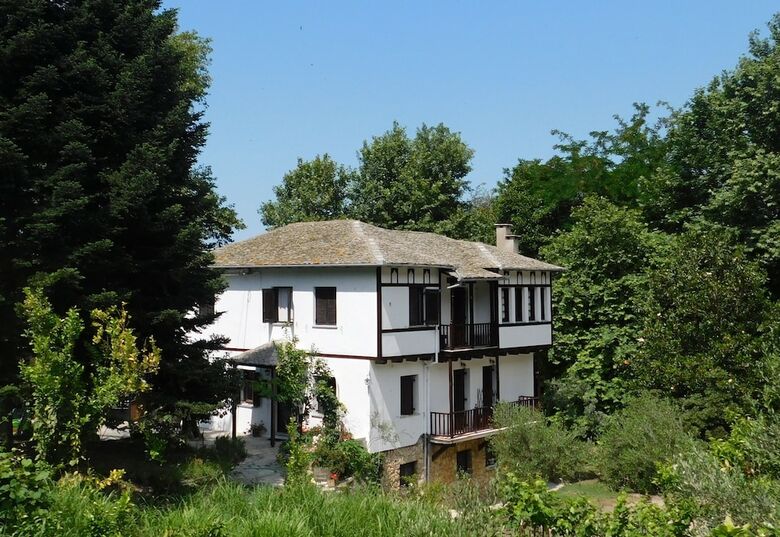 Hotel To Kalivi