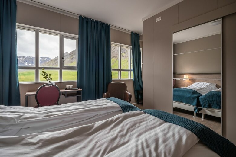 Hotel Holt Inn