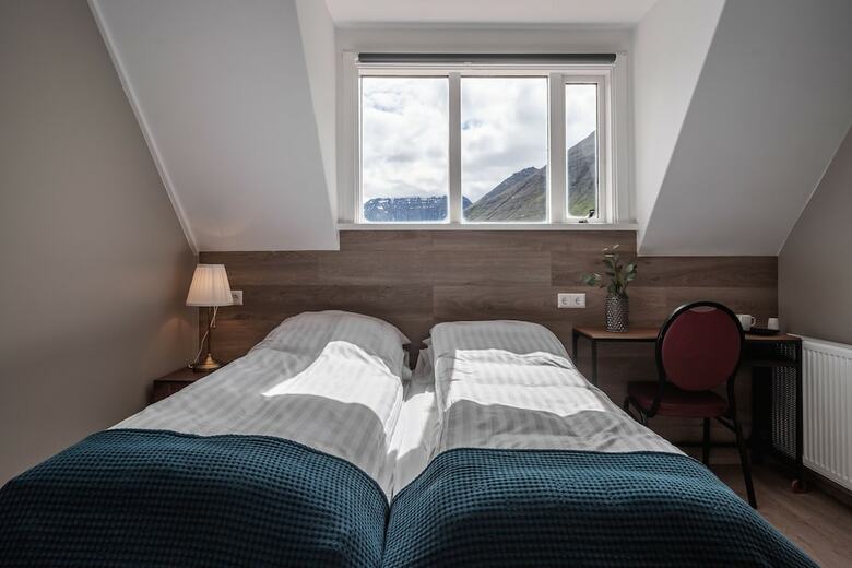 Hotel Holt Inn