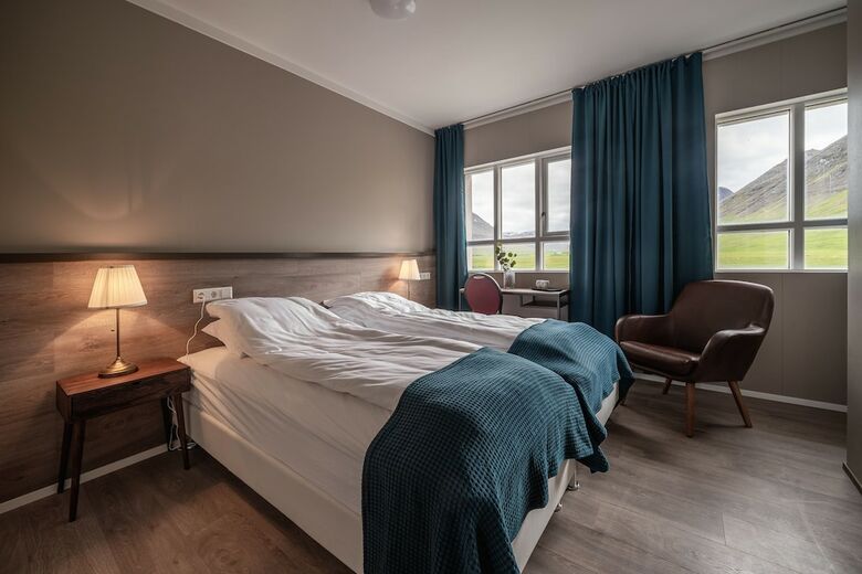 Hotel Holt Inn
